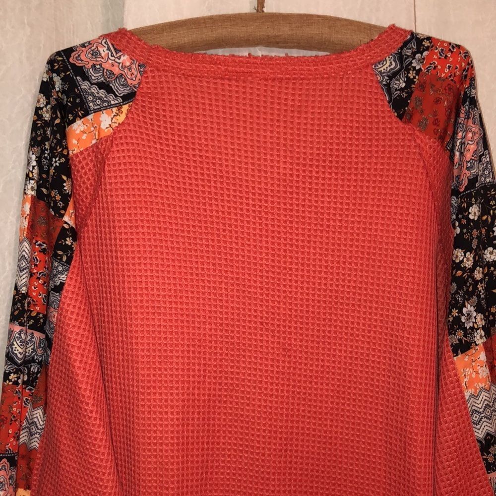 M Orange Black White Waffle Knit V Neck Long Sleeve Pullover Top Floral - Picture 7 of 14